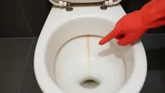 Tento žltý pruh pozná každý, no nie každý vie, ako sa ho ľahko zbaviť.