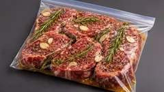 Vákuové balenie v domácich podmienkach: ako to urobiť bez vákuovača