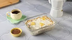 Ako jednoducho pripraviť ovsenú kašu bohatú na bielkoviny, ktorá chutí ako cheesecake.