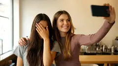 Nepáči sa vám, keď vás fotografujú? Psychológia vysvetľuje, čo to hovorí o vašej osobnosti.