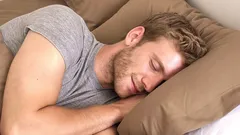 11 návykov inteligentných ľudí, ktoré sa ľuďom s nižšou inteligenciou zdajú zvláštne a nudné